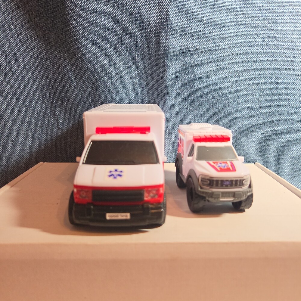 Fire Truck Ambulance Lot 6pc Emergency Rescue Play Set - Picture 7 of 16